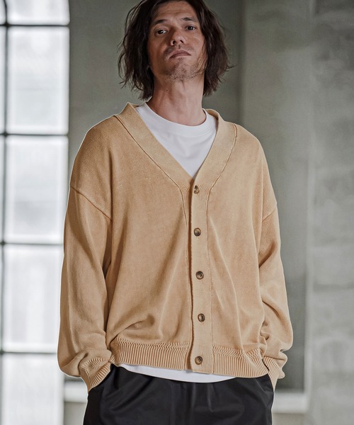 CAMBIO(カンビオ)の「mcg3866-Faded Wash V Neck Knit Cardigan ニットカーディガン(PF-262-015)(カーディガン/ボレロ・メンズ・ブラック/ブルー/マスタード/グレイッシュベージュ・M/L)」の15枚目の写真