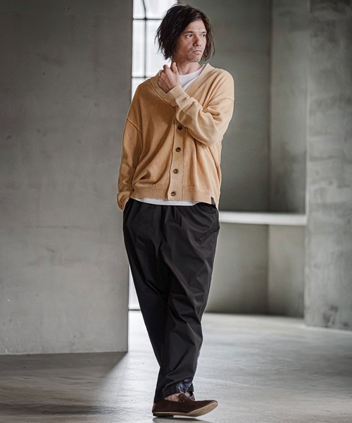 CAMBIO(カンビオ)の「mcg3866-Faded Wash V Neck Knit Cardigan ニットカーディガン(PF-262-015)(カーディガン/ボレロ・メンズ・ブラック/ブルー/マスタード/グレイッシュベージュ・M/L)」の18枚目の写真