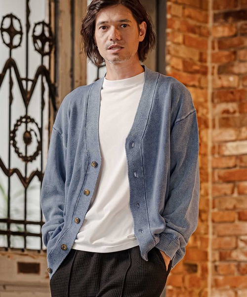 CAMBIO(カンビオ)の「mcg3866-Faded Wash V Neck Knit Cardigan ニットカーディガン(PF-262-015)(カーディガン/ボレロ・メンズ・ブラック/ブルー/マスタード/グレイッシュベージュ・M/L)」の20枚目の写真