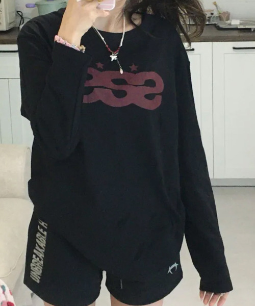VIVID LADY(ビビッドレディー)の「SSSプリント 長袖トップス ロンT(Tシャツ/カットソー・レディース・ベージュ/ブラック/ホワイト・FREE)」の1枚目の写真