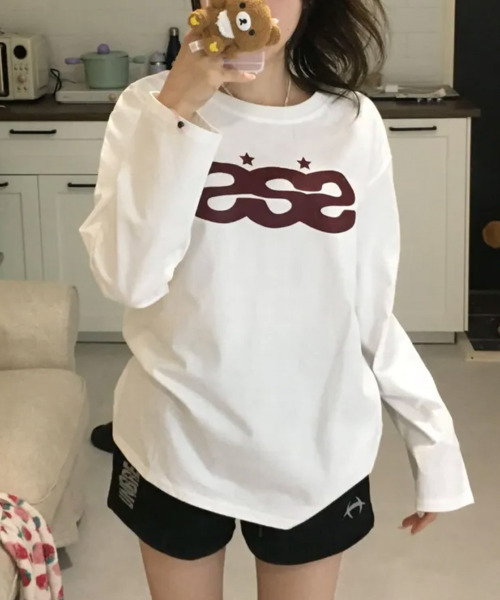 VIVID LADY(ビビッドレディー)の「SSSプリント 長袖トップス ロンT(Tシャツ/カットソー・レディース・ベージュ/ブラック/ホワイト・FREE)」の17枚目の写真
