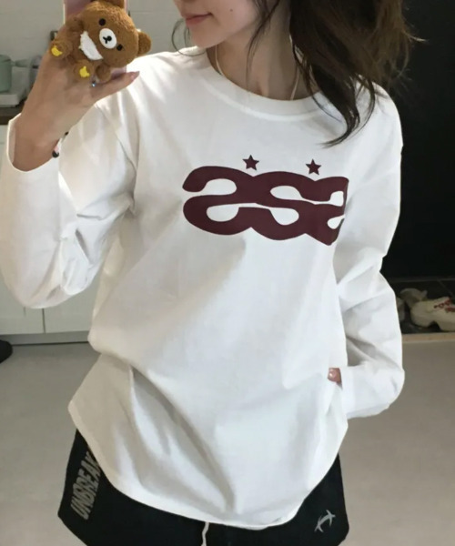 VIVID LADY(ビビッドレディー)の「SSSプリント 長袖トップス ロンT(Tシャツ/カットソー・レディース・ベージュ/ブラック/ホワイト・FREE)」の13枚目の写真