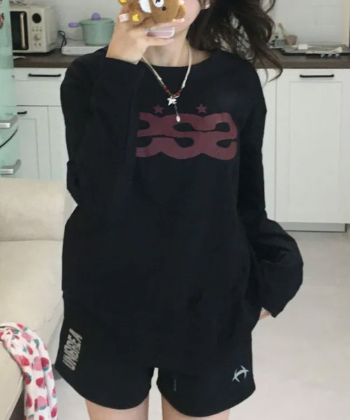 VIVID LADY(ビビッドレディー)の「SSSプリント 長袖トップス ロンT(Tシャツ/カットソー・レディース・ベージュ/ブラック/ホワイト・FREE)」の6枚目の写真