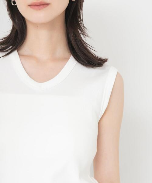 URBAN RESEARCH(アーバンリサーチ)の「new basic BABY SKIN SLEEVELESS(タンクトップ・レディース・オフホワイト/カーキ/ネイビー・FREE)」の4枚目の写真