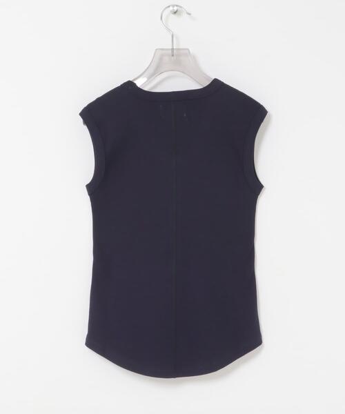 URBAN RESEARCH(アーバンリサーチ)の「new basic BABY SKIN SLEEVELESS(タンクトップ・レディース・オフホワイト/カーキ/ネイビー・FREE)」の11枚目の写真