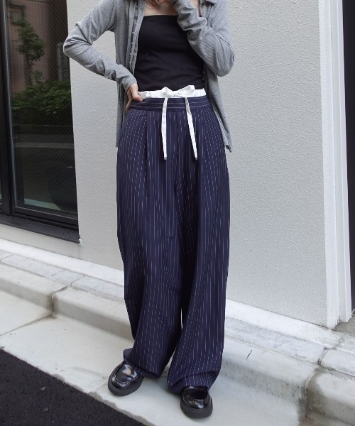 CORNERS（コーナーズ）の「レイヤード風ストライプパンツ（その他パンツ・レディース・ネイビー/グレー/アイボリー・M）」の17枚目の写真