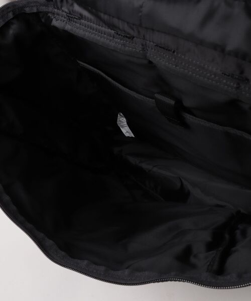 Lee(リー)の「【Lee/リー】【容量29L 撥水ポリエステル素材を使用】ボックスリュックB 大容量 通勤 通学 部活 アウトドア Dカン付き(バックパック/リュック・レディース・ホワイト/ピンク/ライトグリーン・FREE)」の5枚目の写真