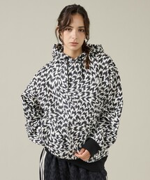 ELEY KISHIMOTO（イーリーキシモト）の「【ELEY KISHIMOTO×FILA】イーリーキシモト×フィラ スウェットフーディ / ユニセックス / SM6FBU709（パーカー）」
