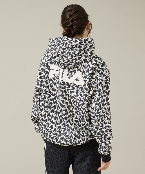 ELEY KISHIMOTO(イーリーキシモト)の「【ELEY KISHIMOTO×FILA】イーリーキシモト×フィラ スウェットフーディ / ユニセックス / SM6FBU709(パーカー・メンズ・ブラック・L/M)」の3枚目の写真