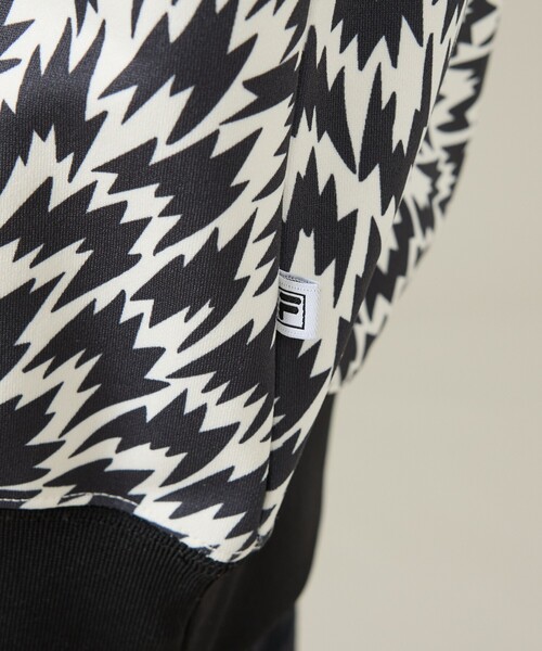 ELEY KISHIMOTO(イーリーキシモト)の「【ELEY KISHIMOTO×FILA】イーリーキシモト×フィラ スウェットフーディ / ユニセックス / SM6FBU709(パーカー・メンズ・ブラック・L/M)」の18枚目の写真
