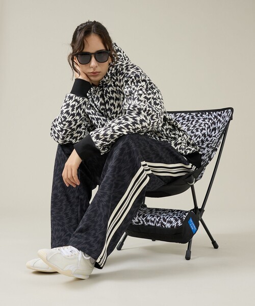 ELEY KISHIMOTO(イーリーキシモト)の「【ELEY KISHIMOTO×FILA】イーリーキシモト×フィラ スウェットフーディ / ユニセックス / SM6FBU709(パーカー・メンズ・ブラック・L/M)」の20枚目の写真