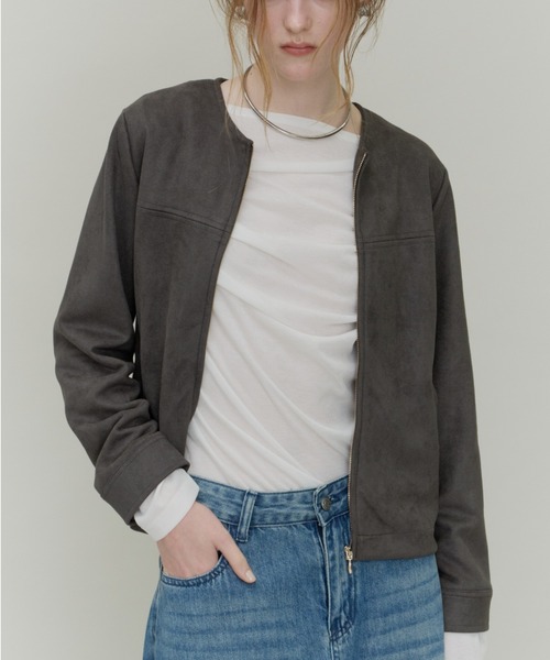 Plumel(プルメル)の「suede Like No-collar Blouson / カシメ付きスエードポンチローカラーブルゾン(ブルゾン・レディース・グレー/チャコールグレー・MEDIUM)」の11枚目の写真