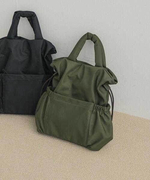 URBAN RESEARCH DOORS(アーバンリサーチドアーズ)の「ナイロンドロストトートバッグ(トートバッグ・レディース・ブラック/カーキ・-)」の2枚目の写真