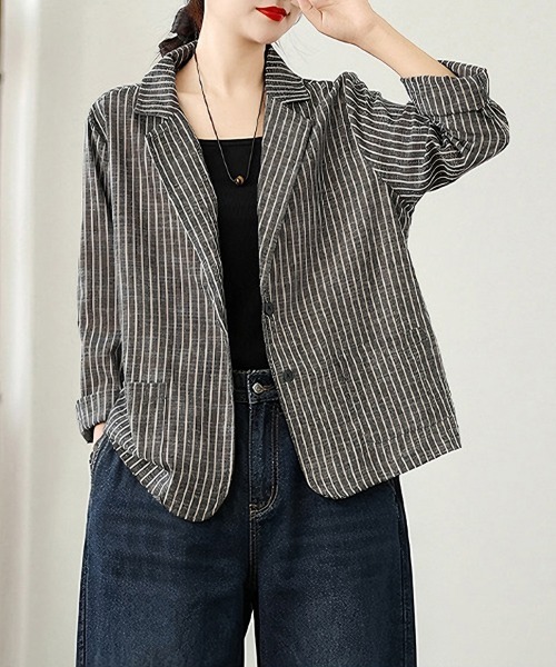 ReRe(リリ)の「ストライプ柄テーラードカラージャケット(テーラードジャケット・レディース・ストライプ・LARGE/MEDIUM/X-LARGE)」の2枚目の写真