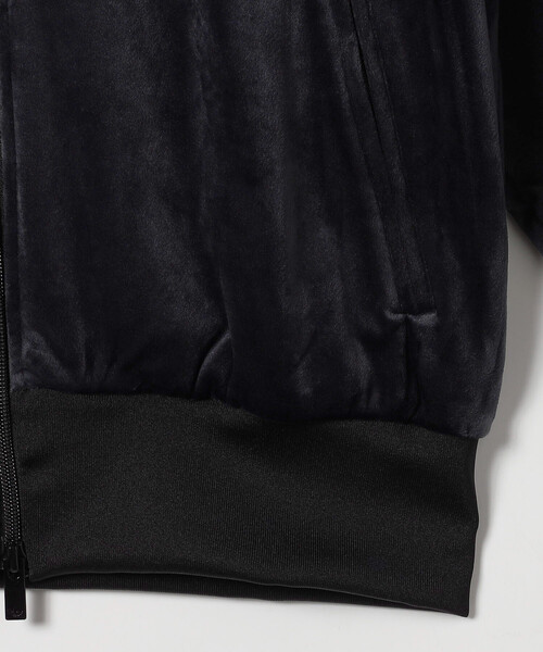 adidas(アディダス)の「adidas/アディダス ファイヤーバード ベロア トラックトップ/FIREBIRD VELOR TRACK TOP(ブルゾン・メンズ・ブラック/オフホワイト・X-LARGE/LARGE/MEDIUM)」の7枚目の写真