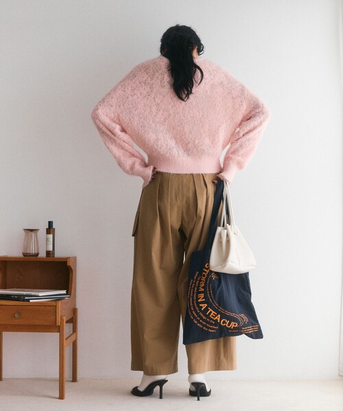 Firsthand(ファーストハンド)の「Firsthand/ファーストハンド 限定展開 フェザーヤーン 透かし編み ニットプルオーパー(ニット/セーター・レディース・ピンク/オフホワイト/ブラック・FREE)」の12枚目の写真