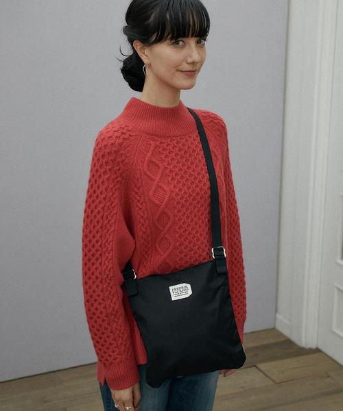 FREDRIK PACKERS（フレドリックパッカーズ）の「[WEB限定][別注][フレドリックパッカーズ]fredrik packers MONKS CB サコッシュ（ショルダーバッグ・レディース・ホワイト/ブラック/オリーブ/ベージュ/その他1・FREE）」の7枚目の写真