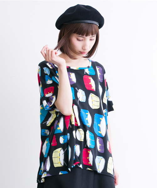 MERLOT（メルロー）の「ドラム柄トップス2298（Tシャツ/カットソー・レディース・ブラック/オフホワイト・FREE）」の2枚目の写真