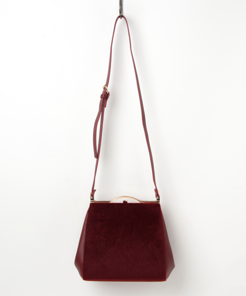 RAY CASSIN（レイカズン）の「がま口合皮ショルダーバッグ（ショルダーバッグ・レディース・A/ワイン・FREE）」の2枚目の写真