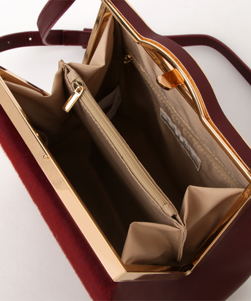 RAY CASSIN（レイカズン）の「がま口合皮ショルダーバッグ（ショルダーバッグ・レディース・A/ワイン・FREE）」の6枚目の写真