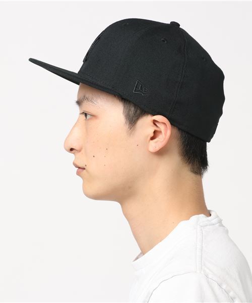 NEW ERA（ニューエラ）の「キャップ 59FIFTY 11308579（キャップ・メンズ・ブラック×ブラック・M/L）」の4枚目の写真