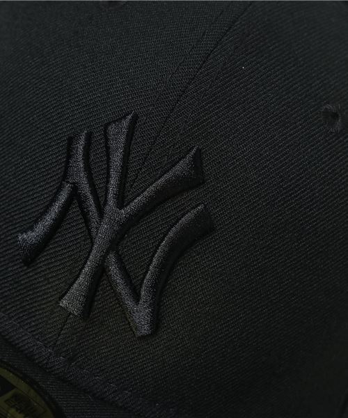 NEW ERA（ニューエラ）の「キャップ 59FIFTY 11308579（キャップ・メンズ・ブラック×ブラック・M/L）」の5枚目の写真