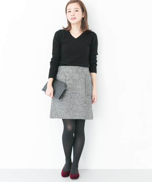 URBAN RESEARCH（アーバンリサーチ）の「カシミヤ混Vネックリブニット（ニット/セーター・レディース・イエロー/ピンク/オフホワイト/ブラック・FREE）」の18枚目の写真