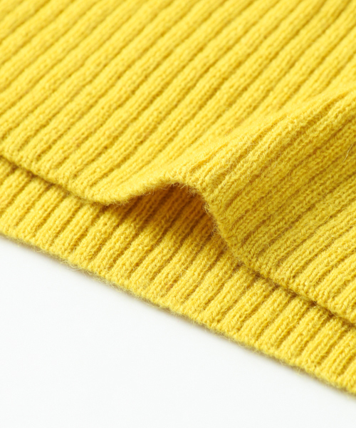 URBAN RESEARCH（アーバンリサーチ）の「カシミヤ混Vネックリブニット（ニット/セーター・レディース・イエロー/ピンク/オフホワイト/ブラック・FREE）」の9枚目の写真