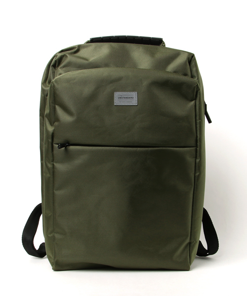 UNSTANDARD(アンスタンダード)の「UNSTANDARD スクエア PC バックパック リュック(バックパック/リュック・メンズ・ブラック/グレー/カーキ/ネイビー・FREE)」の16枚目の写真