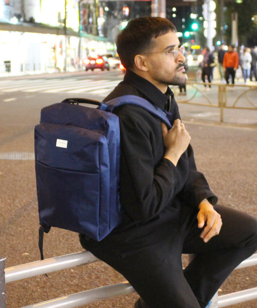 UNSTANDARD(アンスタンダード)の「UNSTANDARD スクエア PC バックパック リュック(バックパック/リュック・メンズ・ブラック/グレー/カーキ/ネイビー・FREE)」の15枚目の写真