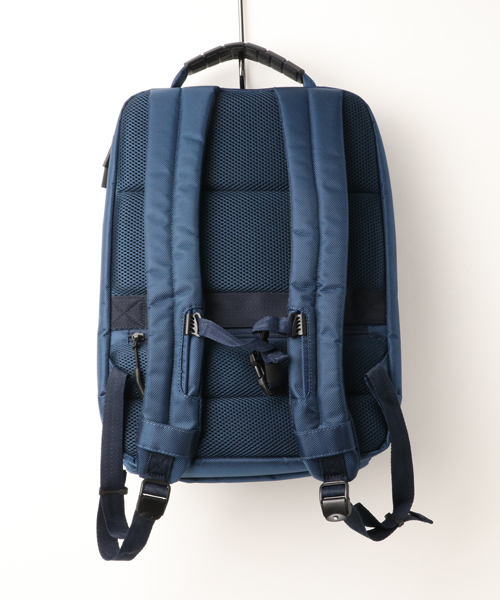 UNSTANDARD(アンスタンダード)の「UNSTANDARD スクエア PC バックパック リュック(バックパック/リュック・メンズ・ブラック/グレー/カーキ/ネイビー・FREE)」の8枚目の写真