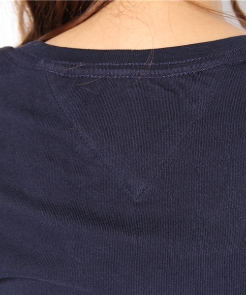 TOMMY HILFIGER(トミーヒルフィガー)の「RIHANNA V NECK TEE L/S(Tシャツ/カットソー・レディース・グレー/ネイビー・SMALL/MEDIUM/X-SMALL)」の6枚目の写真
