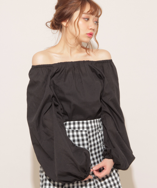 apres jour（アプレジュール）の「スクエアネックスモックブラウス【ZOZOTOWN限定アイテム】（シャツ/ブラウス・レディース・ブラック/オフホワイト/その他・フリー）」の4枚目の写真
