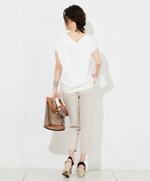 RIVE DROITE（リヴドロワ）の「【2WAY】バランサーカナグカットソー（Tシャツ/カットソー・レディース・ホワイト/サンドベージュ/ネイビー/チャコールグレー/ブラック・FREE）」の21枚目の写真