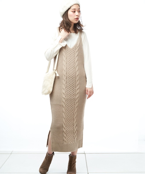natural couture（ナチュラルクチュール）の「ケーブルニットジャンドレ（ワンピース・レディース・ブラック/ベージュ/アイボリー・FREE）」の19枚目の写真