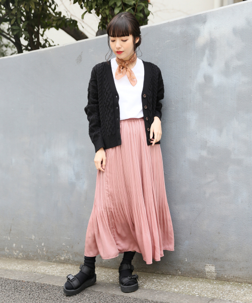 LOWRYS FARM（ローリーズファーム）の「シフォンガラスカーフ　827852（バンダナ/スカーフ・レディース・ホワイト/その他1/ブラウン/ブラック・FREE）」の14枚目の写真