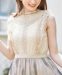 総レースノースリーブトップス