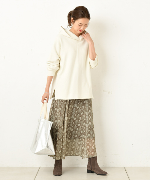 DouDou（ドゥドゥ）の「パイソンプリントフレアスカート（スカート・レディース・サックスブルー/グリーン・38/36）」の9枚目の写真