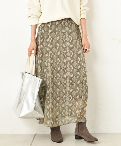 DouDou（ドゥドゥ）の「パイソンプリントフレアスカート（スカート・レディース・サックスブルー/グリーン・38/36）」の11枚目の写真