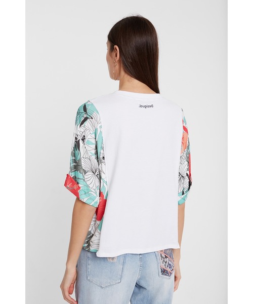 Desigual(デシグアル)の「ハワイアンスタイルTシャツ(Tシャツ/カットソー・レディース・ホワイト・2L/SS/S/M/L)」の5枚目の写真