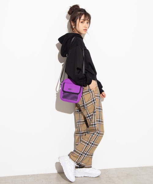 WEGO（ウィゴー）の「WEGO/ロゴフラップスクエアショルダーバッグ（ショルダーバッグ・レディース・ライトピンク/パープル/ホワイト/ブラック/シルバー・FREE）」の6枚目の写真