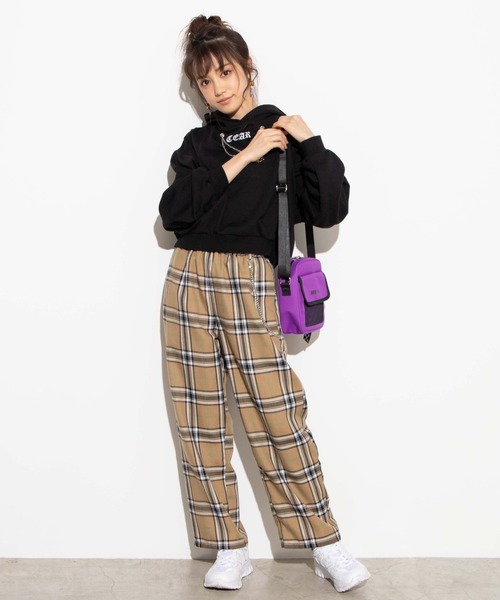 WEGO（ウィゴー）の「WEGO/ロゴフラップスクエアショルダーバッグ（ショルダーバッグ・レディース・ライトピンク/パープル/ホワイト/ブラック/シルバー・FREE）」の7枚目の写真