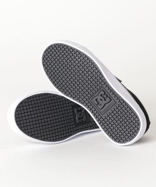 DC(ディーシー)の「ローカット LYNNFIELD DK201004(スニーカー・キッズ・ブラック×ホワイト・23.0cm/24.0cm/22.0cm/17.0cm/18.0cm/19.0cm/20.0cm/21.0cm)」の2枚目の写真