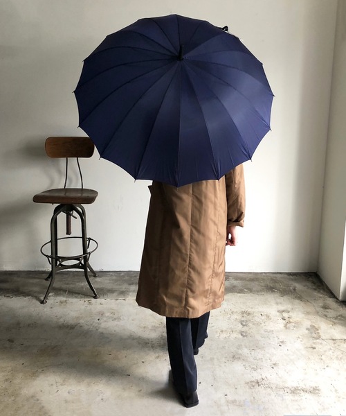 COMMON WARE（コモンウェアー）の「NT:16本骨 無地傘　長傘（長傘・レディース・ブラック/ネイビー/ブルー/グリーン/ローズ/ベージュ/ライトグリーン/パープル/ブラック系/ネイビー系/ピンクベージュ・FREE）」の7枚目の写真