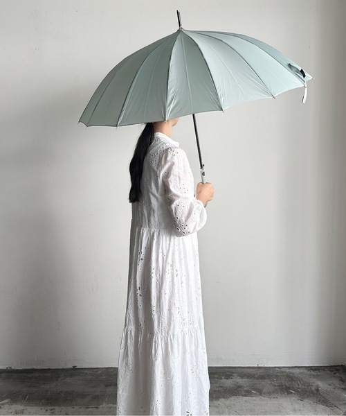 COMMON WARE（コモンウェアー）の「NT:16本骨 無地傘　長傘（長傘・レディース・ブラック/ネイビー/ブルー/グリーン/ローズ/ベージュ/ライトグリーン/パープル/ブラック系/ネイビー系/ピンクベージュ・FREE）」の5枚目の写真