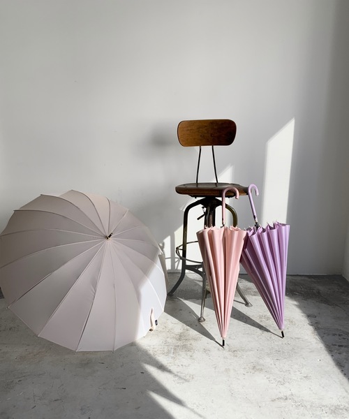 COMMON WARE（コモンウェアー）の「NT:16本骨 無地傘　長傘（長傘・レディース・ブラック/ネイビー/ブルー/グリーン/ローズ/ベージュ/ライトグリーン/パープル/ブラック系/ネイビー系/ピンクベージュ・FREE）」の14枚目の写真