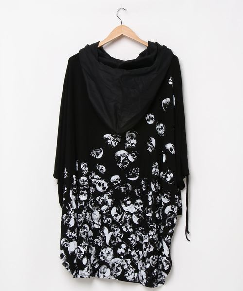 CIVARIZE（シヴァーライズ）の「『CIVARIZE』Vice (ヴァイス)/スカル総柄オーバーサイズポンチョ（その他トップス・メンズ・ブラック・FREE）」の5枚目の写真