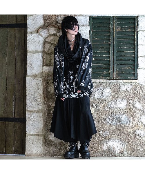 CIVARIZE（シヴァーライズ）の「『CIVARIZE』Vice (ヴァイス)/スカル総柄オーバーサイズポンチョ（その他トップス・メンズ・ブラック・FREE）」の12枚目の写真