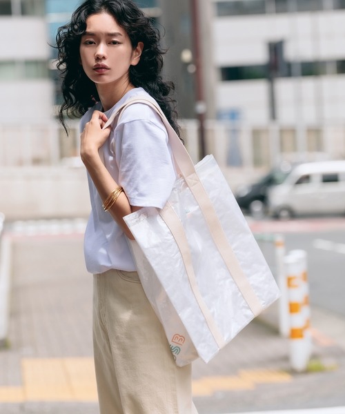 ROOPTOKYO（ループトウキョウ）の「SSB / ストレージサイズバッグ TOTEBAG L（トートバッグ・メンズ・ホワイト・ONE SIZE）」の16枚目の写真