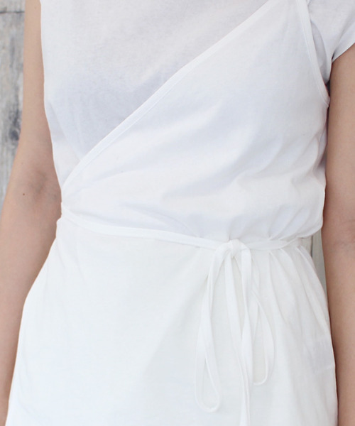 MODE ROBE（モードローブ）の「巻きビスチェセットトップス（Tシャツ/カットソー・レディース・ホワイト/ブラック/ベージュ・FREE）」の10枚目の写真